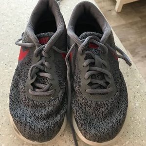 Nike Big Boy 3.5 Tennis Shoes